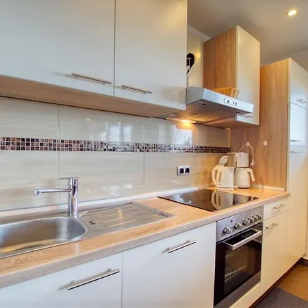 Haus Eichholzweg 18, App 8eich37 * Heiligenhafen